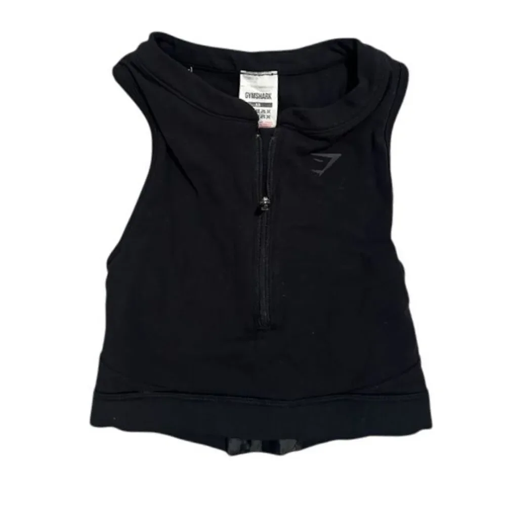 Gymshark Black Cropped Sports Bra Workout Athletic Zip Front Strappy‎ Back XS
